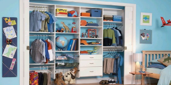 Image courtesy of <a href="http://www.remodelaholic.com/home-sweet-home-budget-organizing-kids-closets/">Remodelaholic</a>