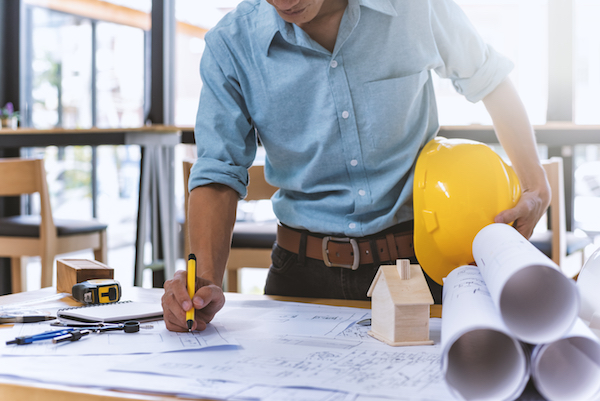 what is a general contractor when to hire general contractor
