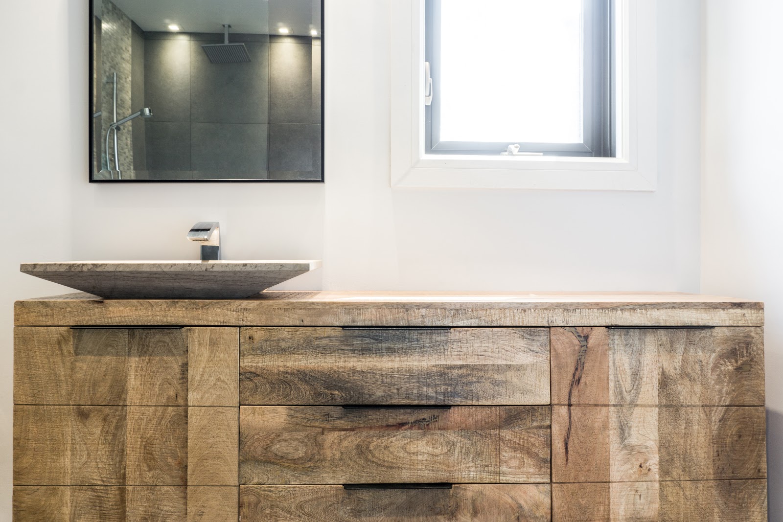 wood material bathroom vanity