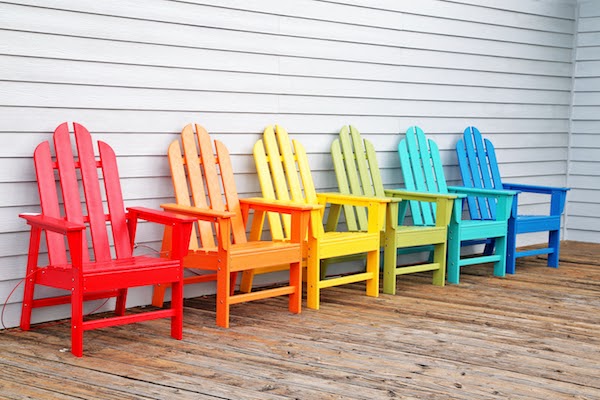 painted patio furniture