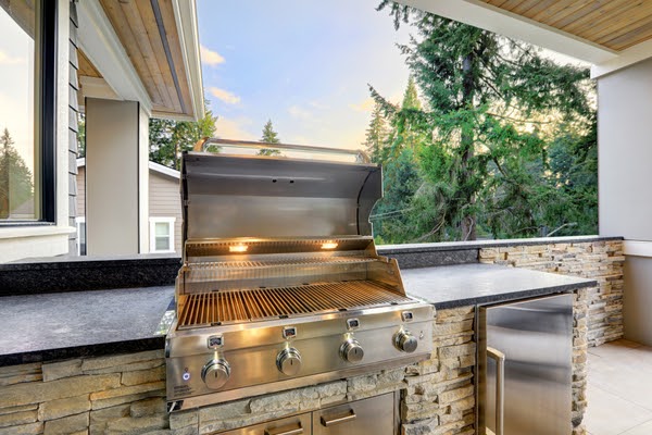 outdoor grill and counter