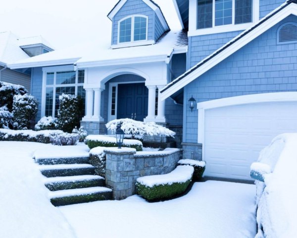 home exterior in snow