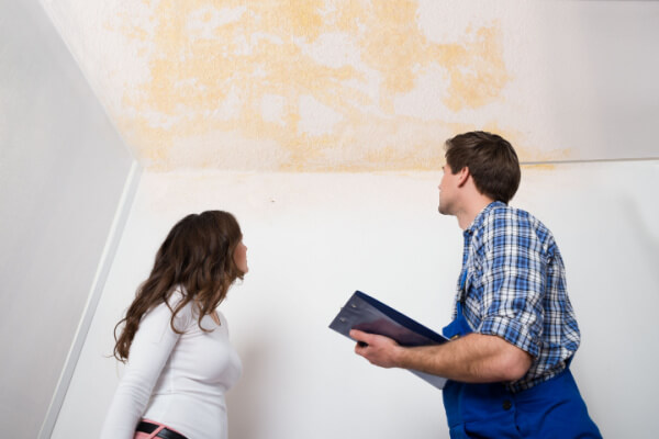 consulting a pro for stained ceiling cleaning ceiling